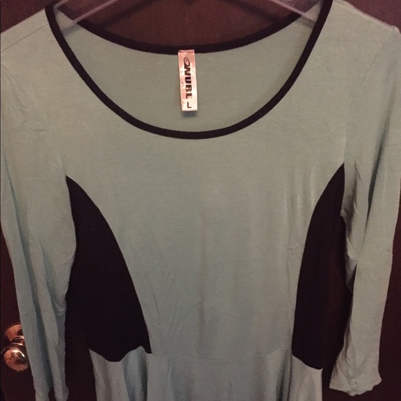 3 for $20! 🦋3/4 sleeve peplum - Picture 1 of 2